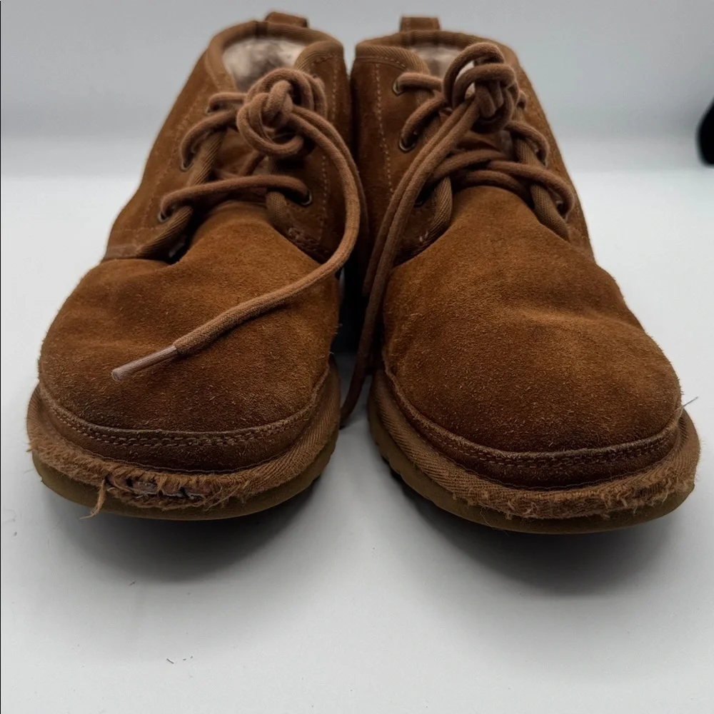 UGG Neumel Chestnut Suede Mens Chukka Boot 3236-CHE size 7 shoes Sherpa lined